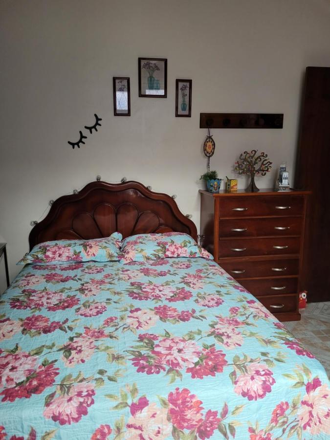 Casa Aconchegante Em Vila Valqueire Рио де Жанейро Екстериор снимка